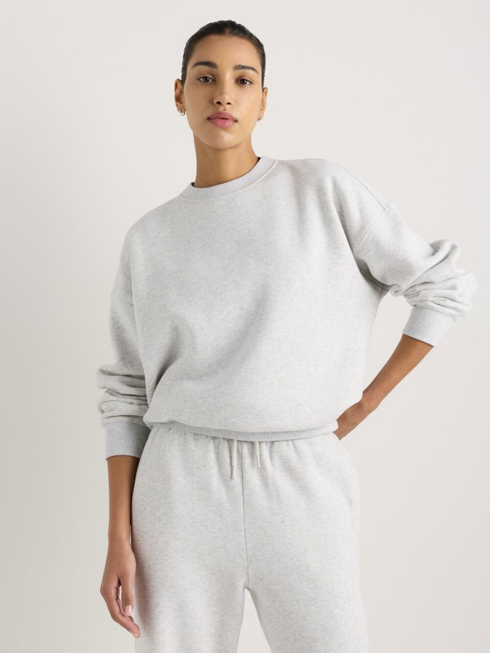 Quince Fleece Crew in Heather Grey